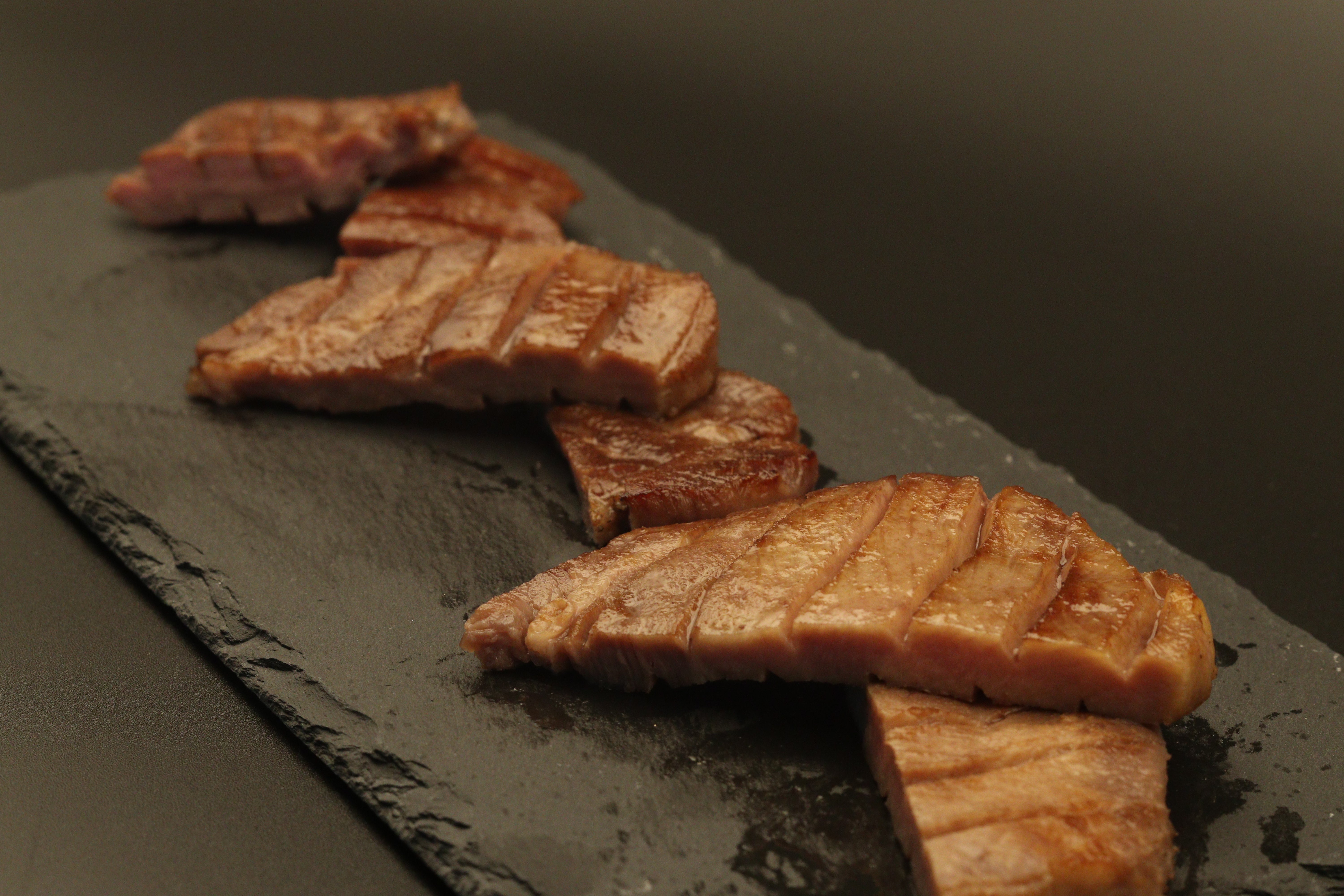 仙台名物 熟成厚切り牛たん（200g） – すえひろや